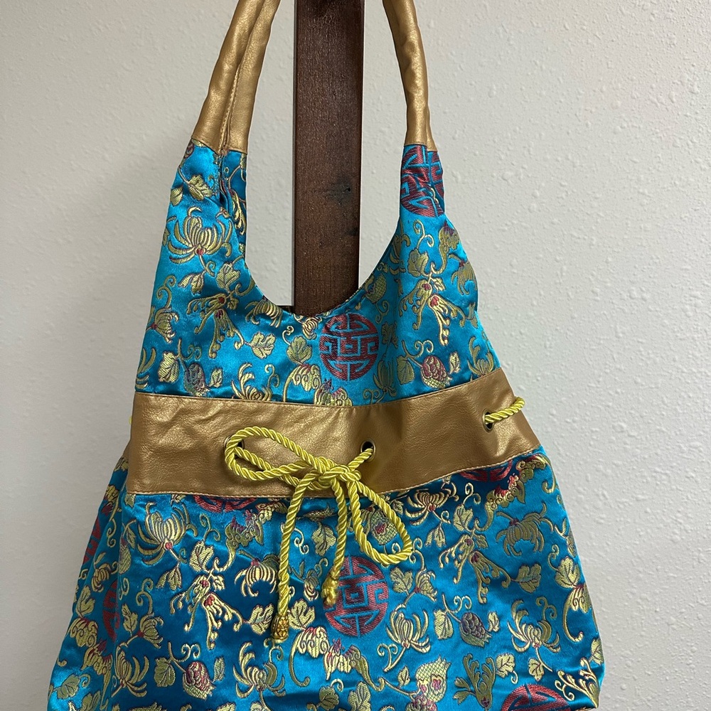 Elegant Asian inspired Blue and Gold purse